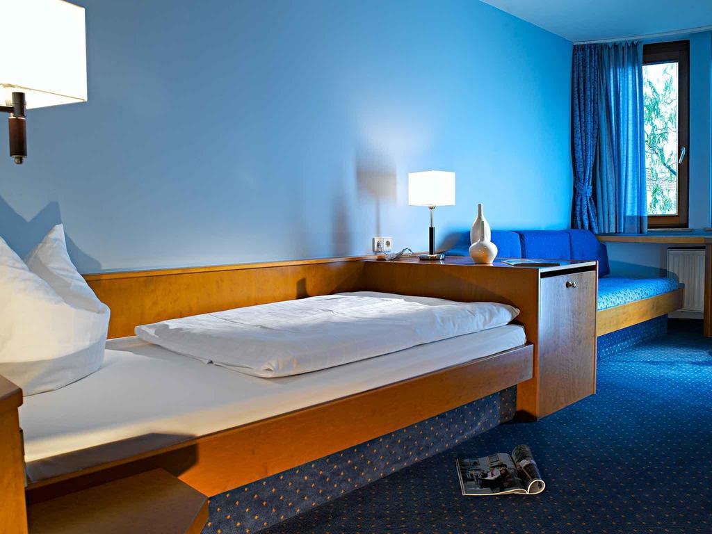 Hotel Neckartal Köngen Szoba fotó